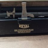 Machine à écrire ancienne royal made in usa
