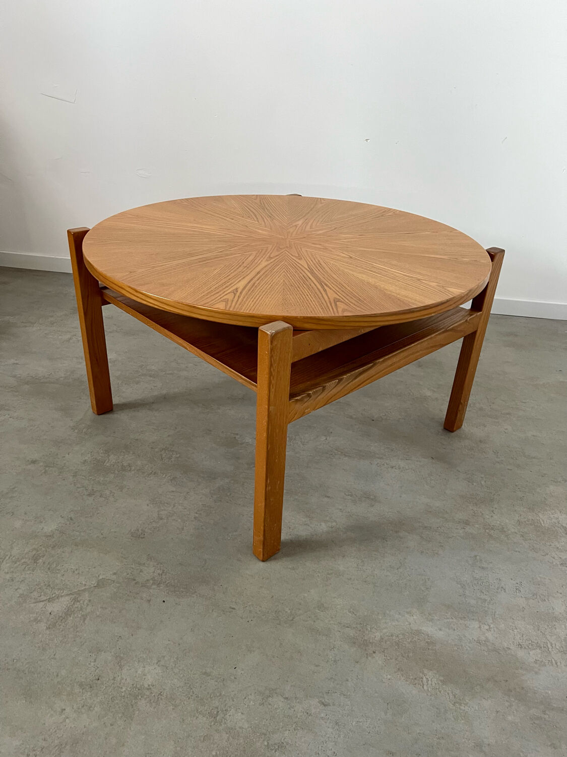 Ancienne table basse bois design années 60 Italy vintage