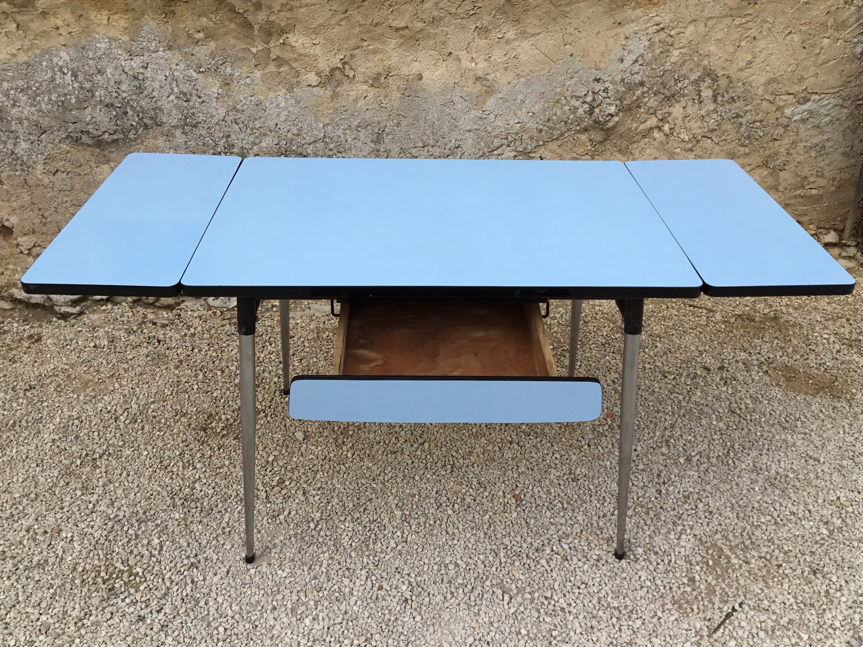 Vintage table in blue Formica