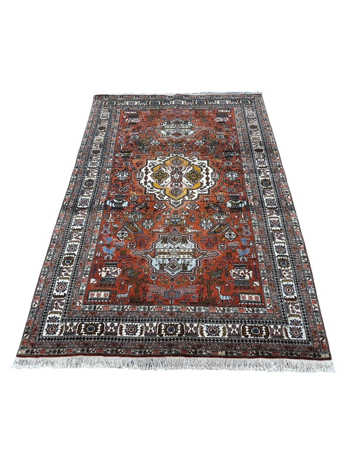 Persian carpet 260cm x 170cm