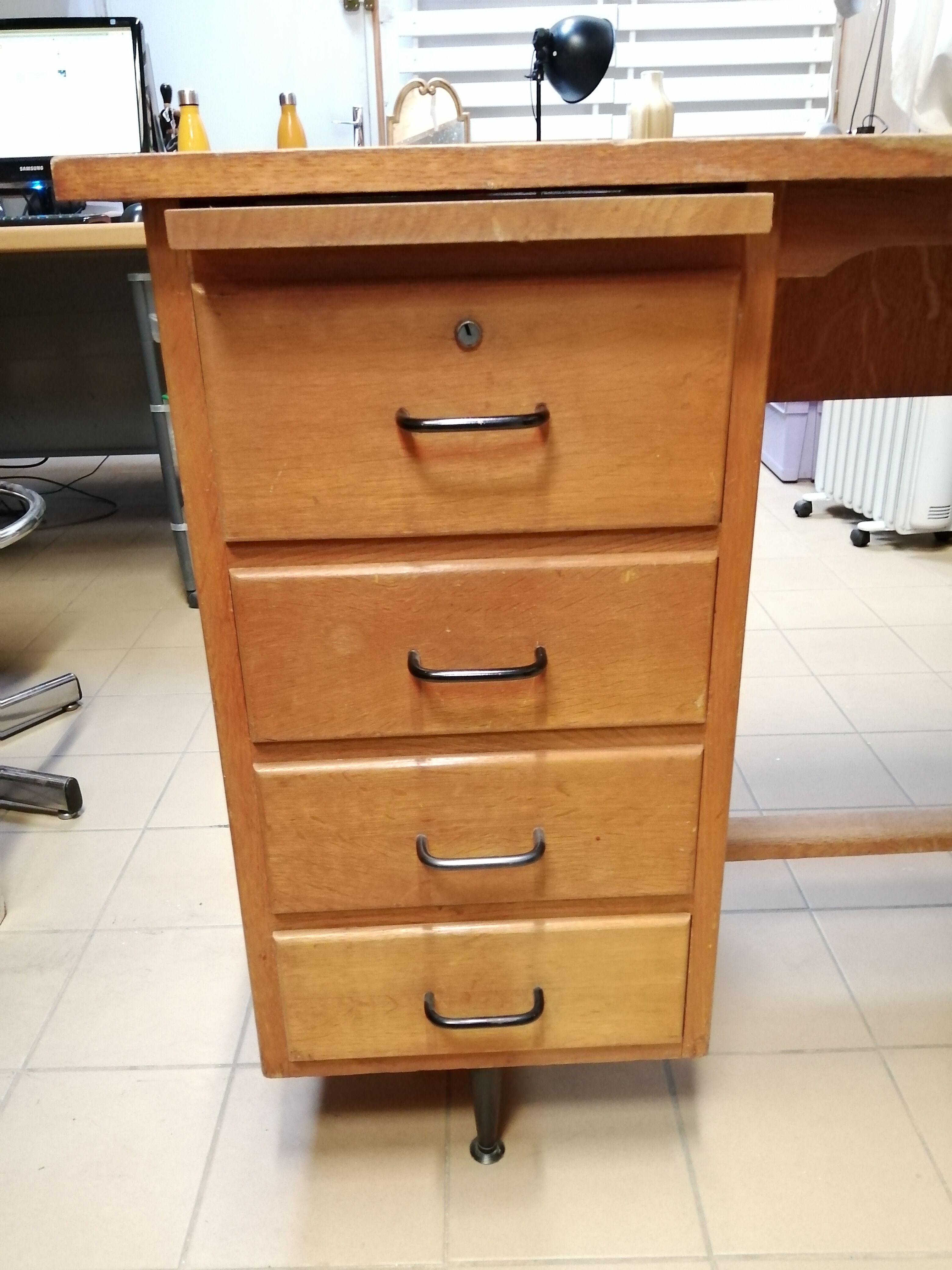 Vintage wooden desk - 60s/70s