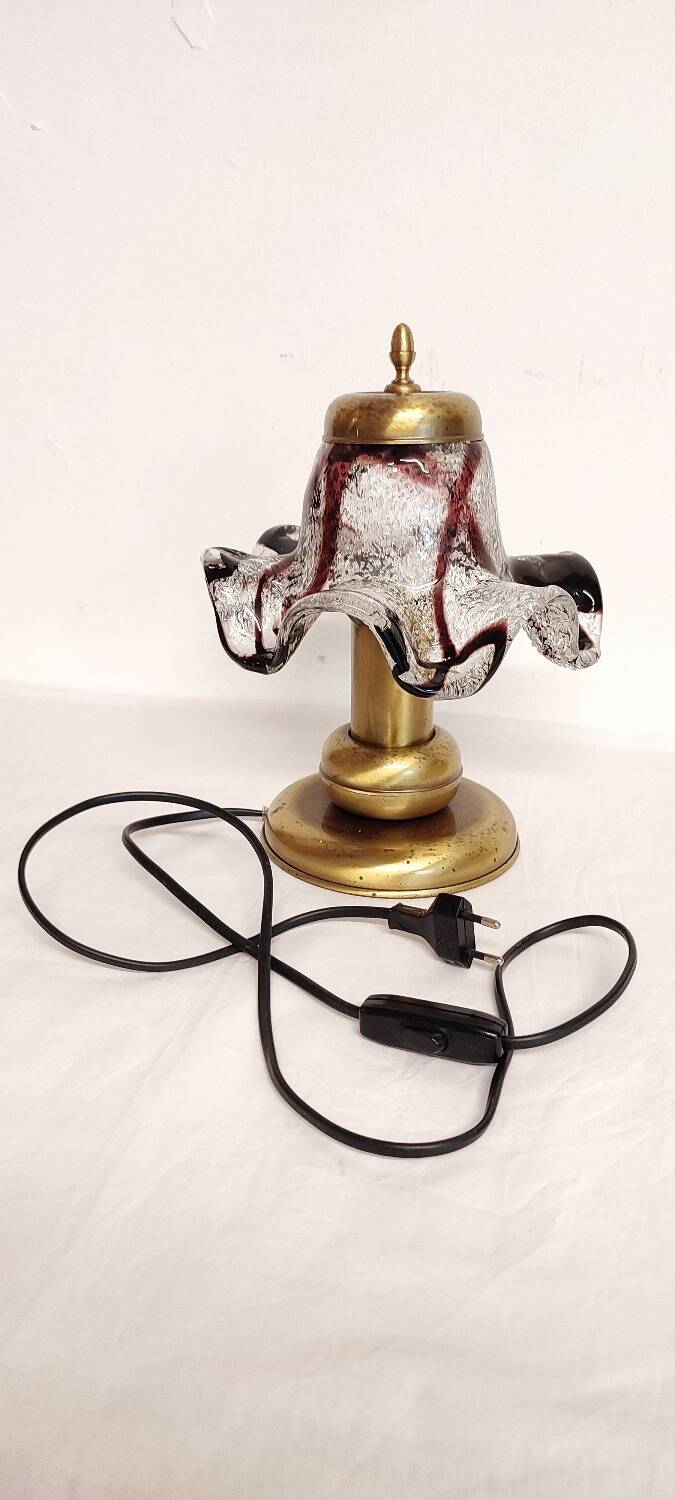 Lampe de table avec tulipe en cristal. Italie, années 1980.