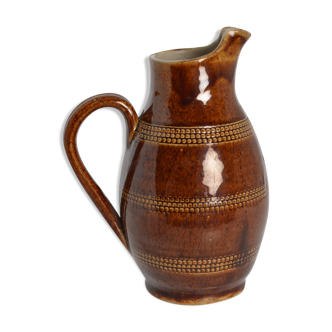 Glazed stoneware decanter