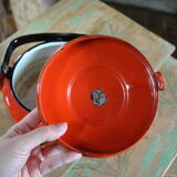Orange enamelled kettle 60s/70s