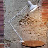 Ledu desk lamp