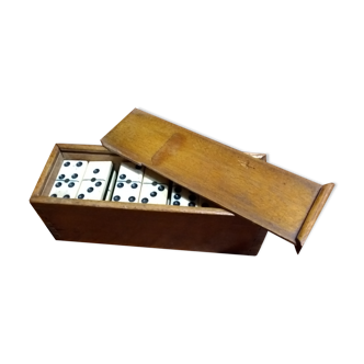 Game of ancient dominoes