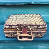 Wicker picnic suitcase