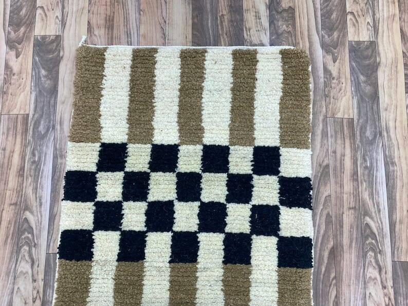 Beni Ourain Berber rug in wool, size 1.5/2.5 m.