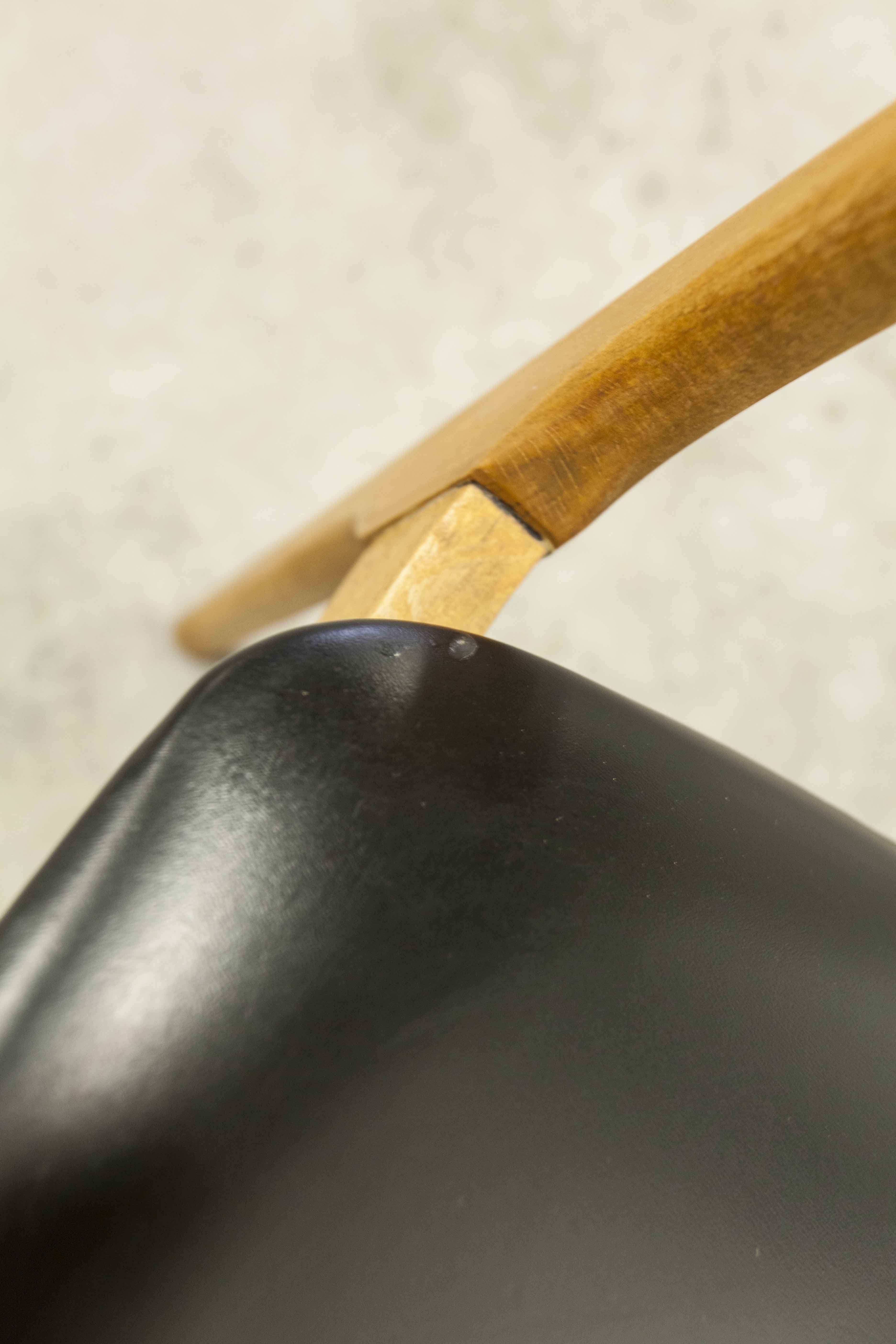 Scandinavian chair 1960 skai black