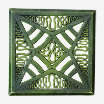 Green enamelled cast iron underside