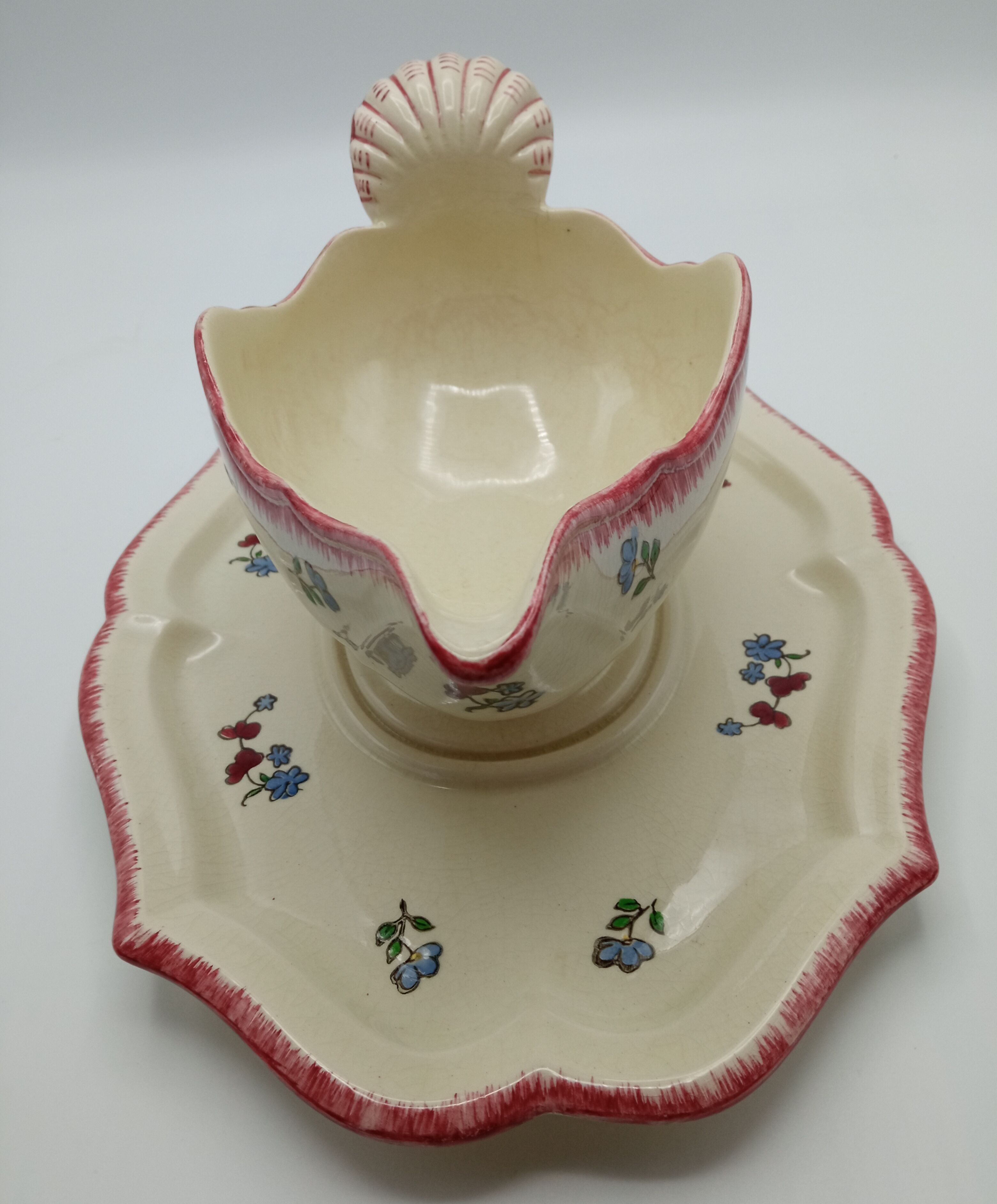 Saucière en faience de Gien model Lorraine