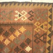 Vintage Anatolian kilim rug 170x96 cm made of natural wools.