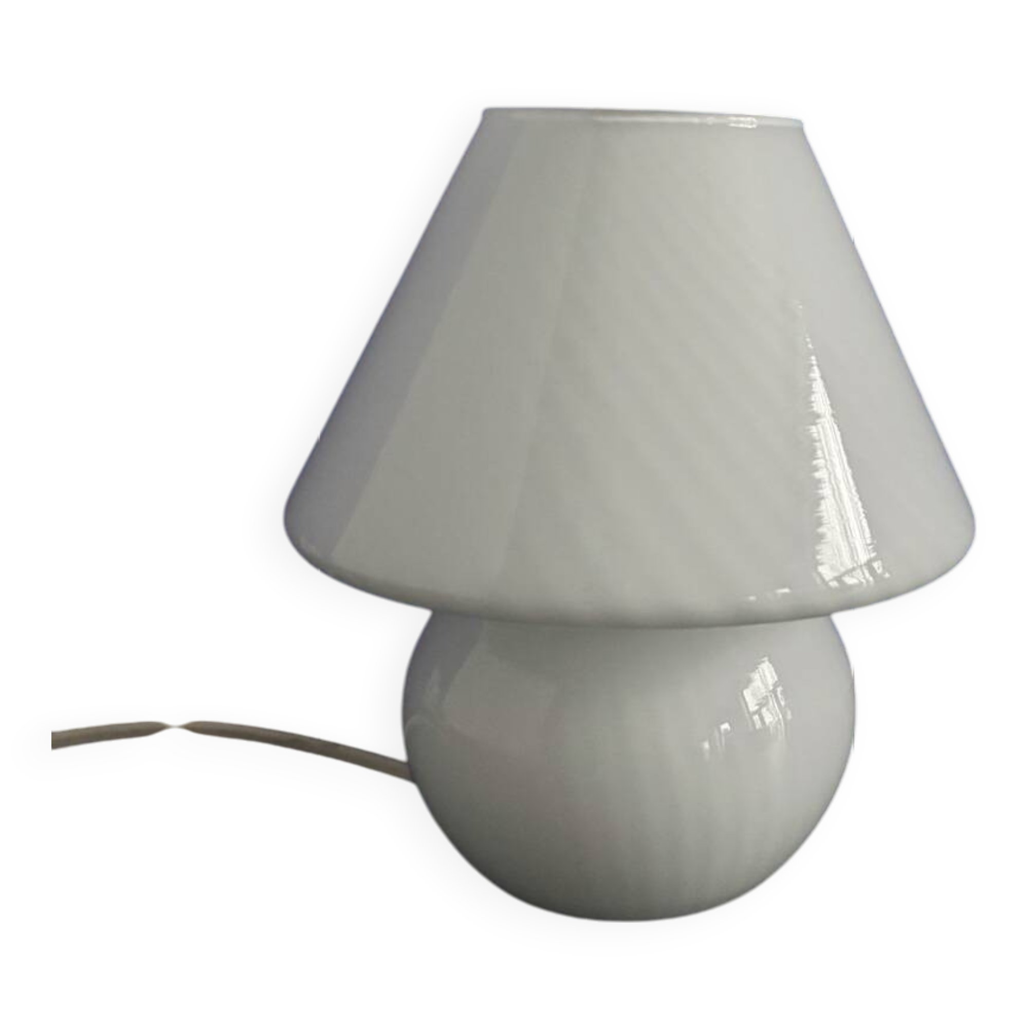 Small mushroom lamp in white opaline