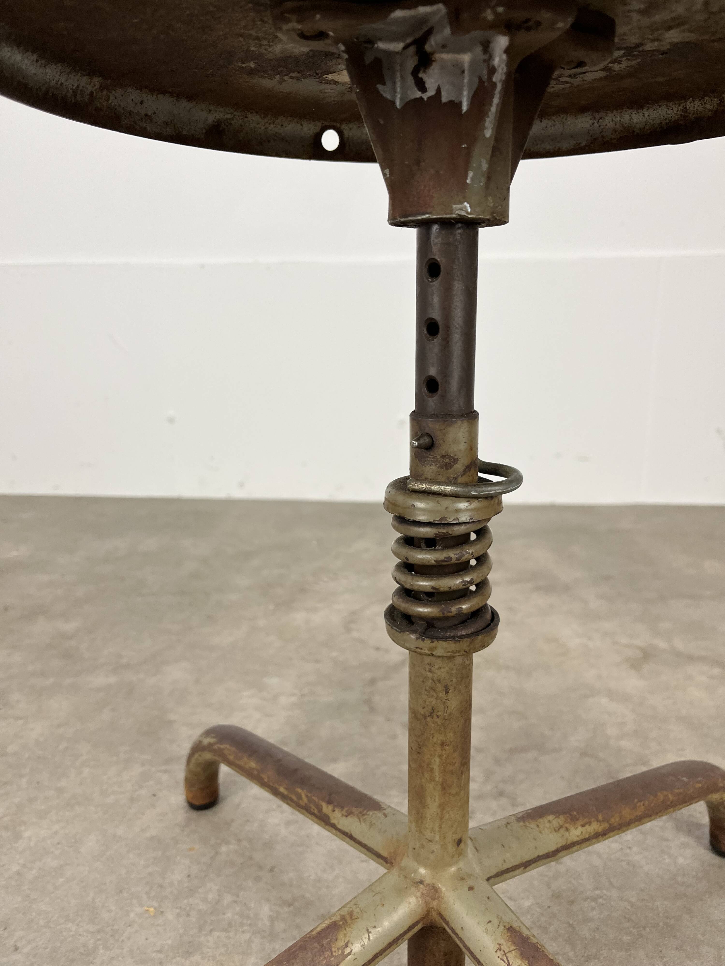 Industrial style adjustable workshop stool