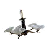 Lustre moderniste français en bois, laiton et verres opalescents