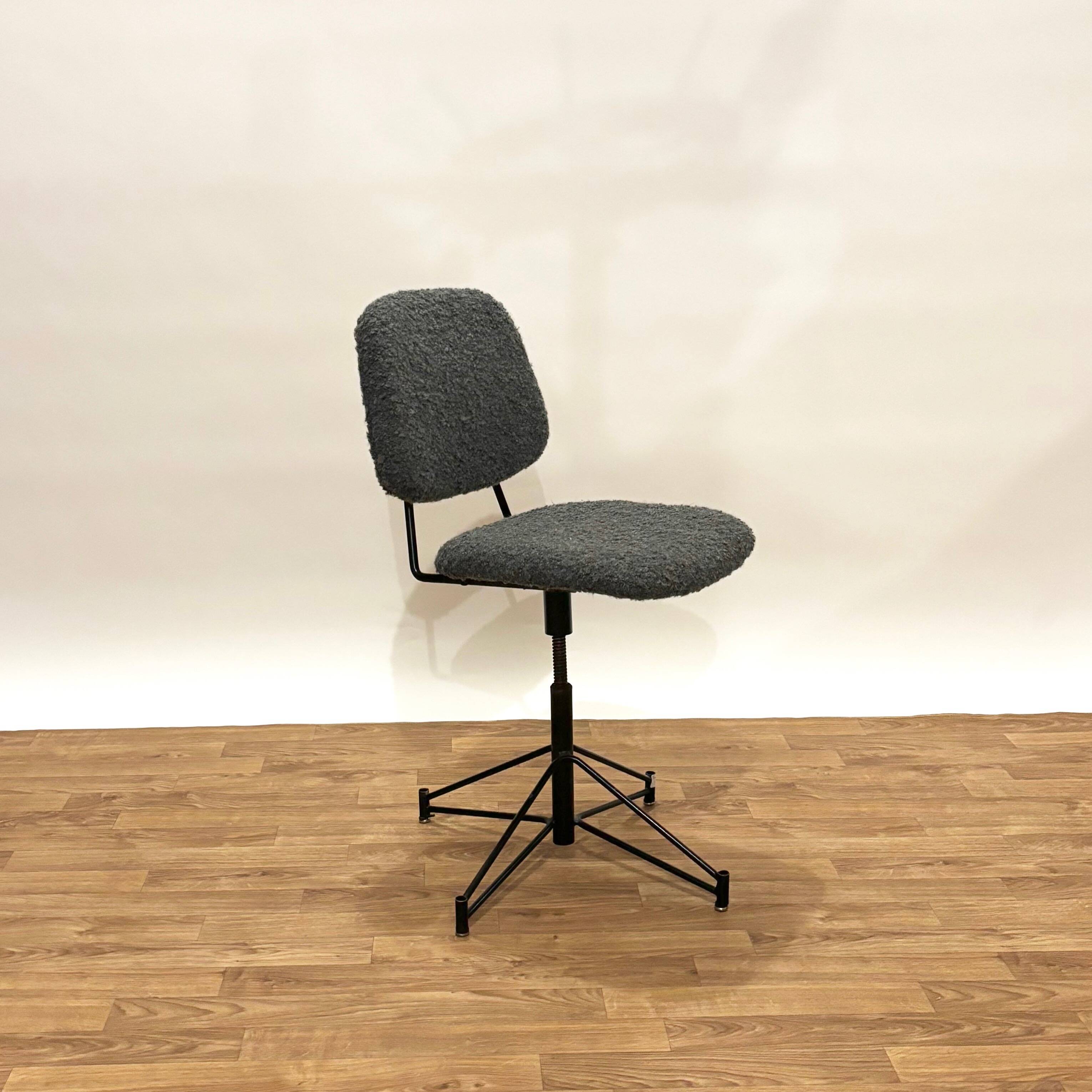 Chaise Pierre Paulin CM231 Thonet