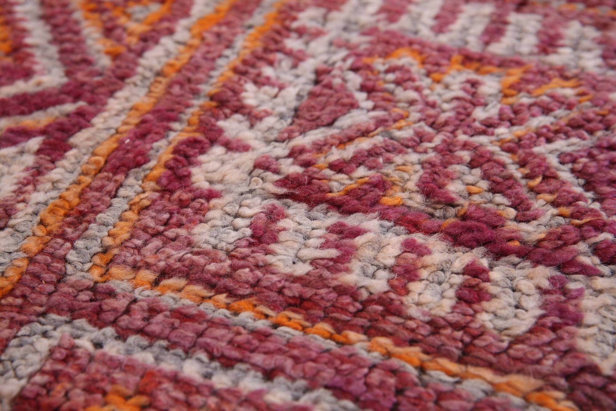 Purple Vintage Moroccan Rug 187 x 296 cm, Berber Handmade Wool Rug Bohemian