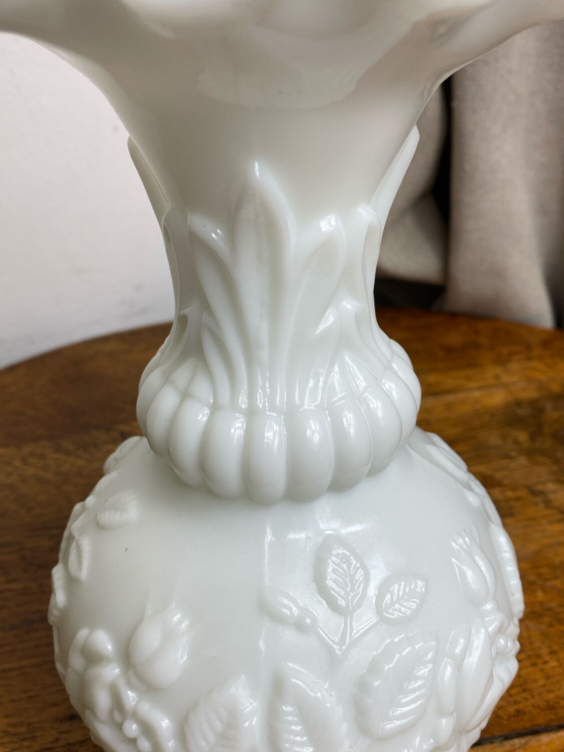 Portieux vase in white opaline
