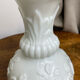 Vase de Portieux en opaline blanche 