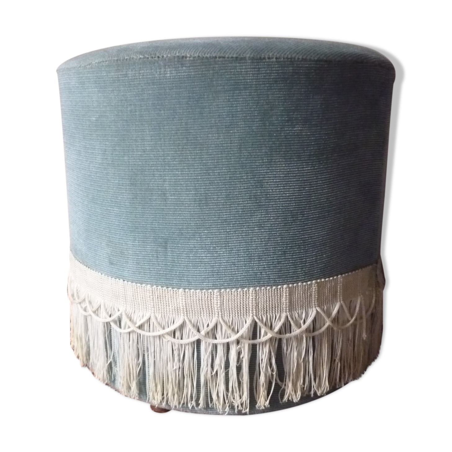 Blue velvet pouf