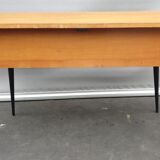 Console serves Singer Scandinavian design 1960