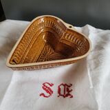 Cake mold
