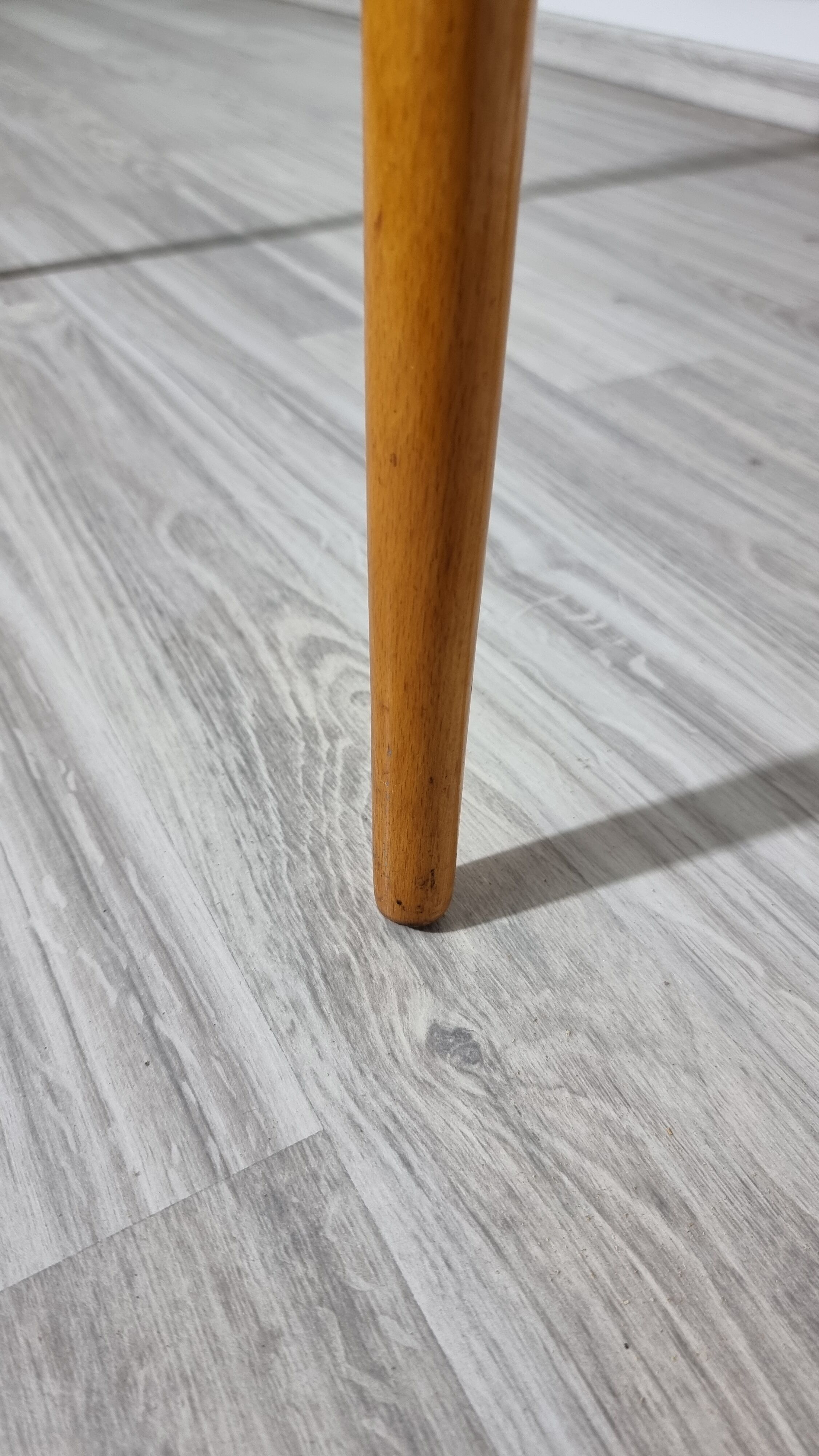 Table basse par Jiri Jiroutek