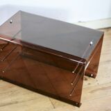 Table basse années 70 en plexiglass fumé
