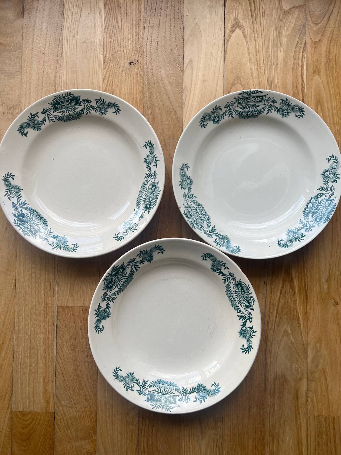 Terre de Fer soup plates