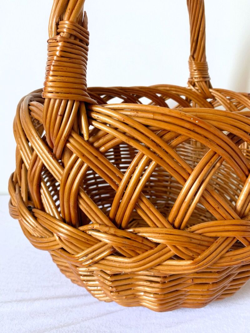 Braided wicker basket