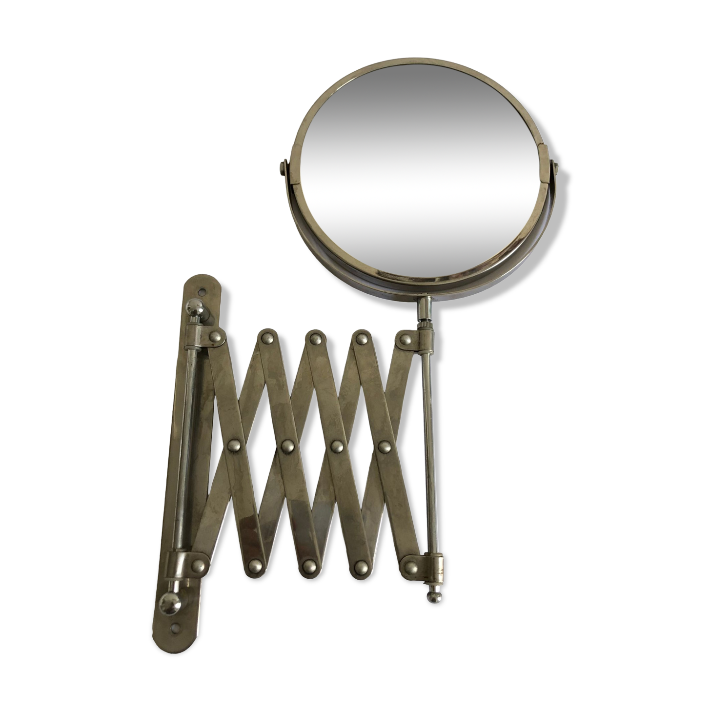 Extendable wall mirror