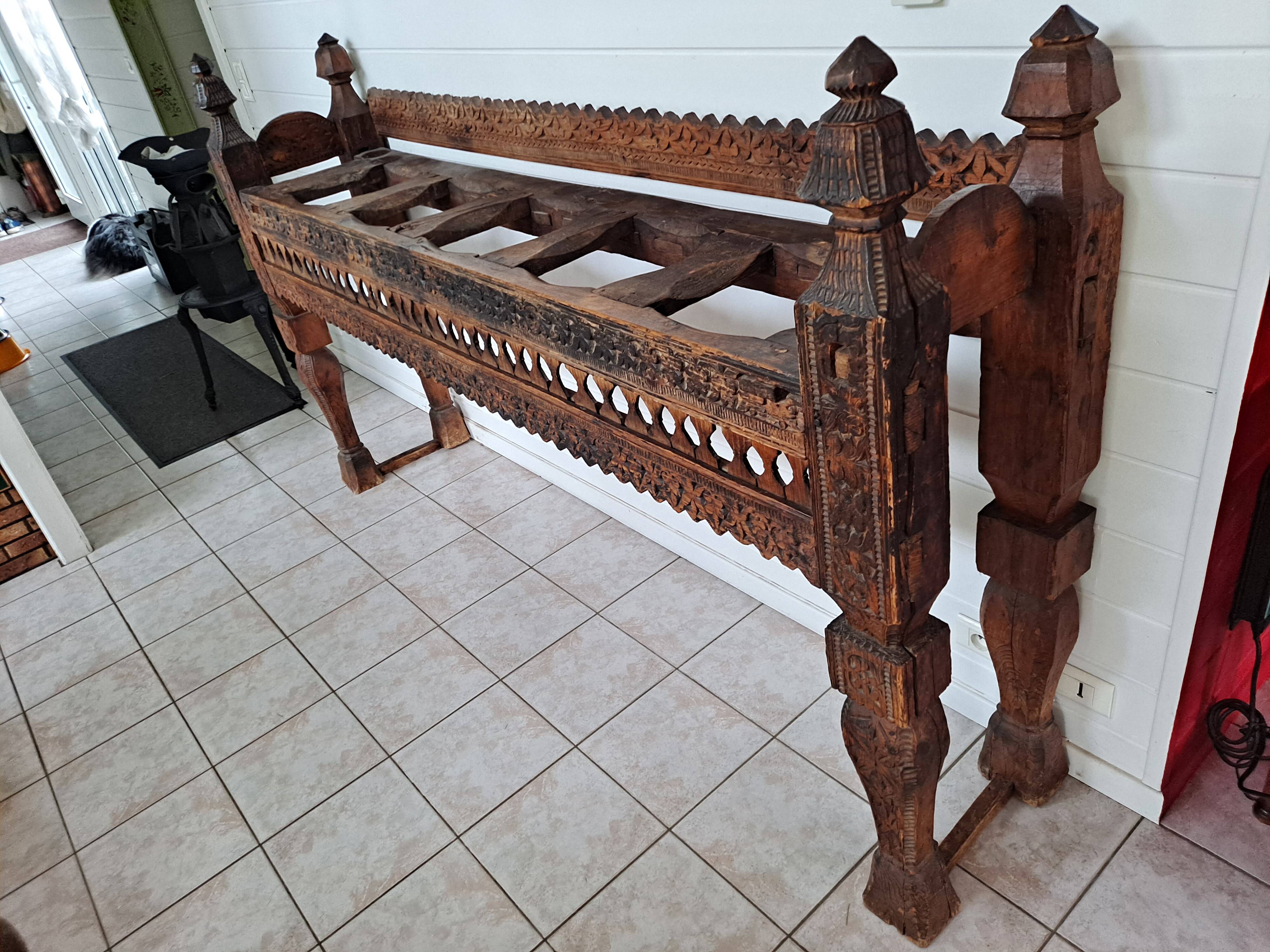 Artisanal wooden console, late 19th century.