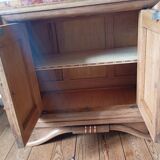 Antique oak chest of drawers