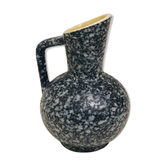 Granite-effect sandstone pitcher