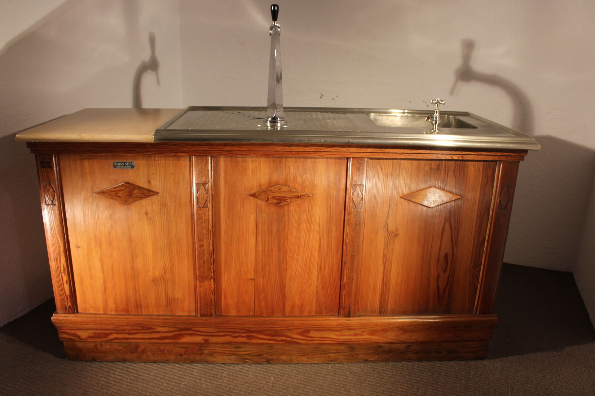 Bar from the 1920s-1930s