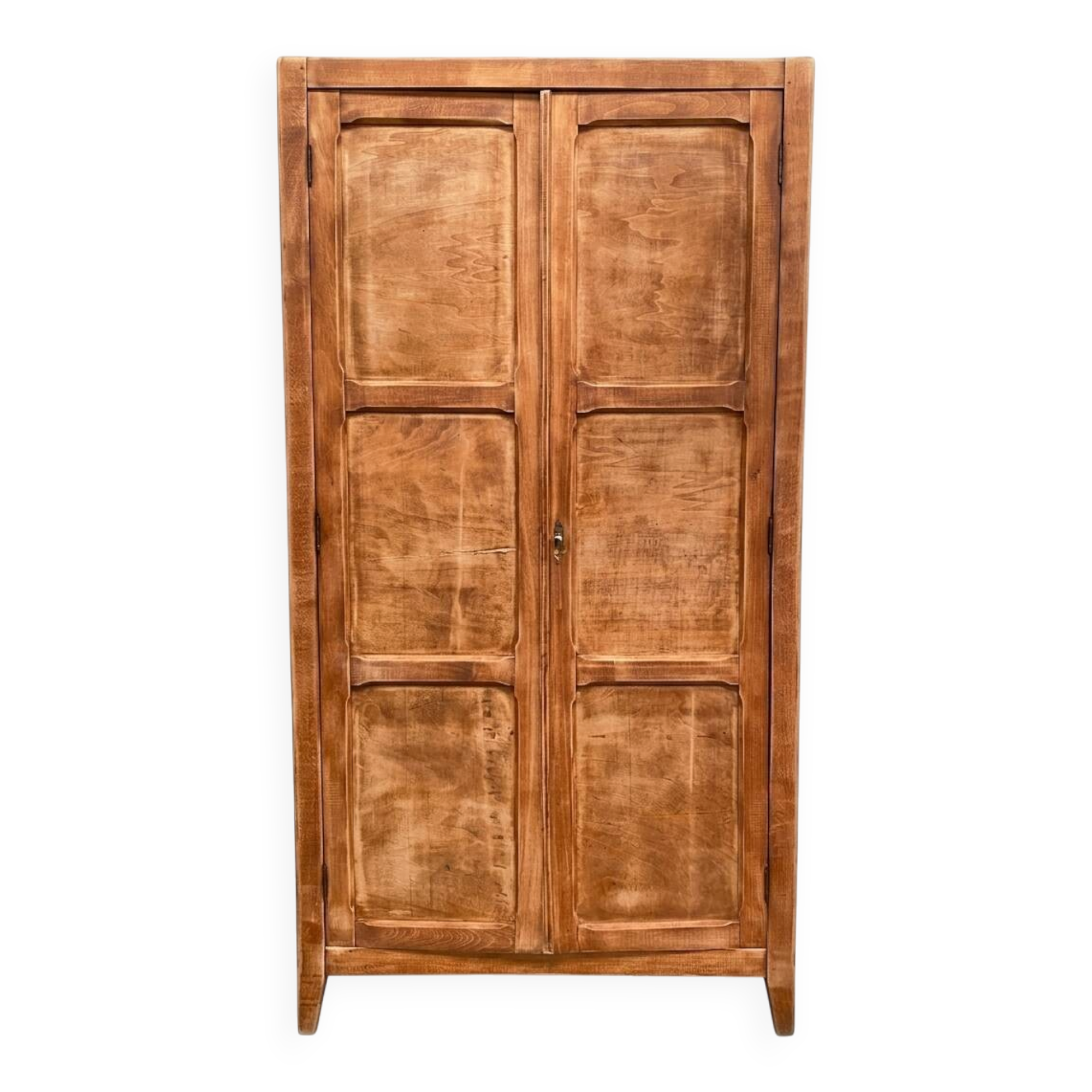 armoire parisienne ou penderie