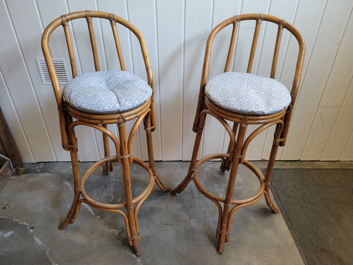 Paire de tabouret de bar en bambou 70's