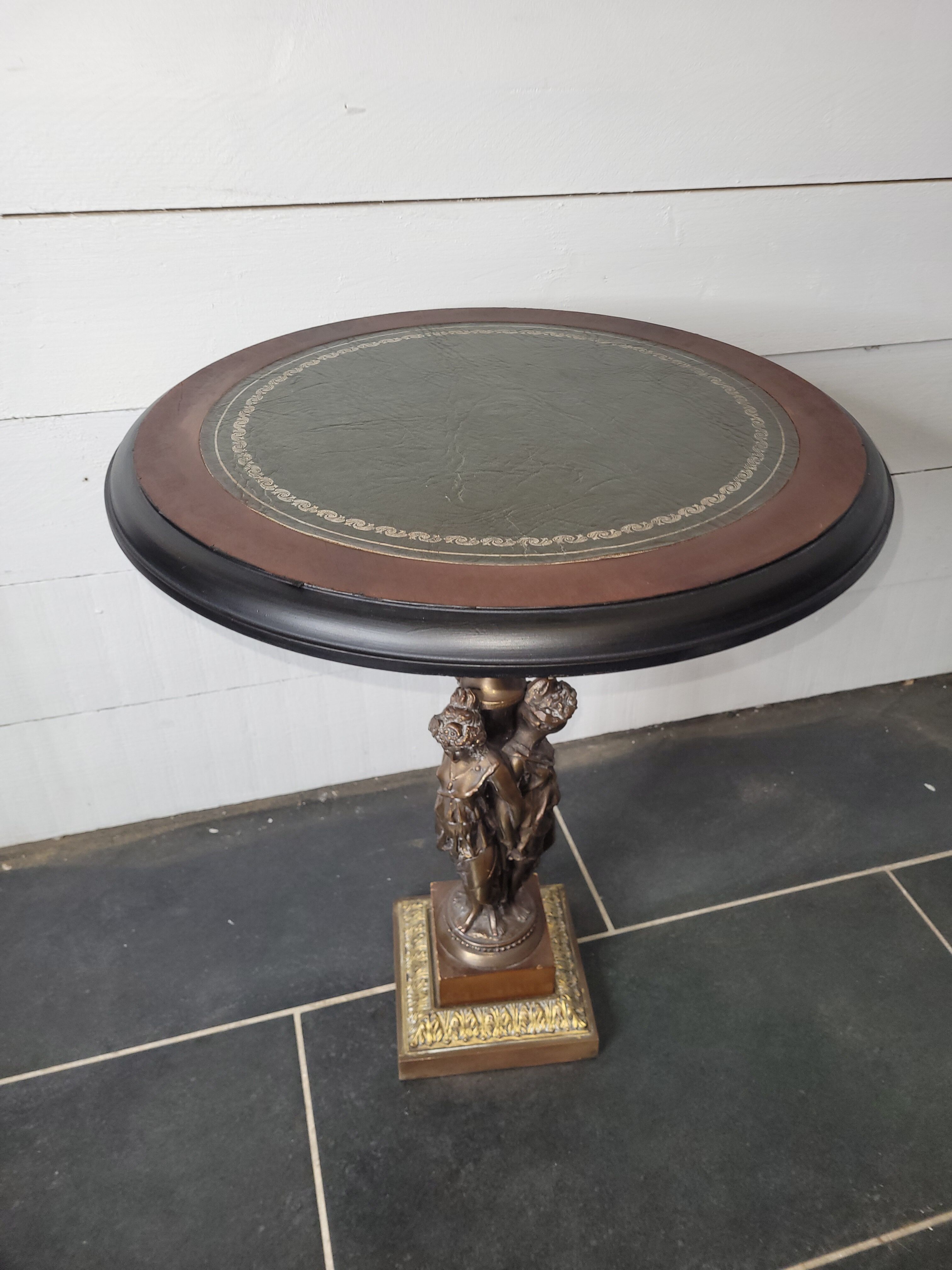 Table d'appoint style empire en bronze
