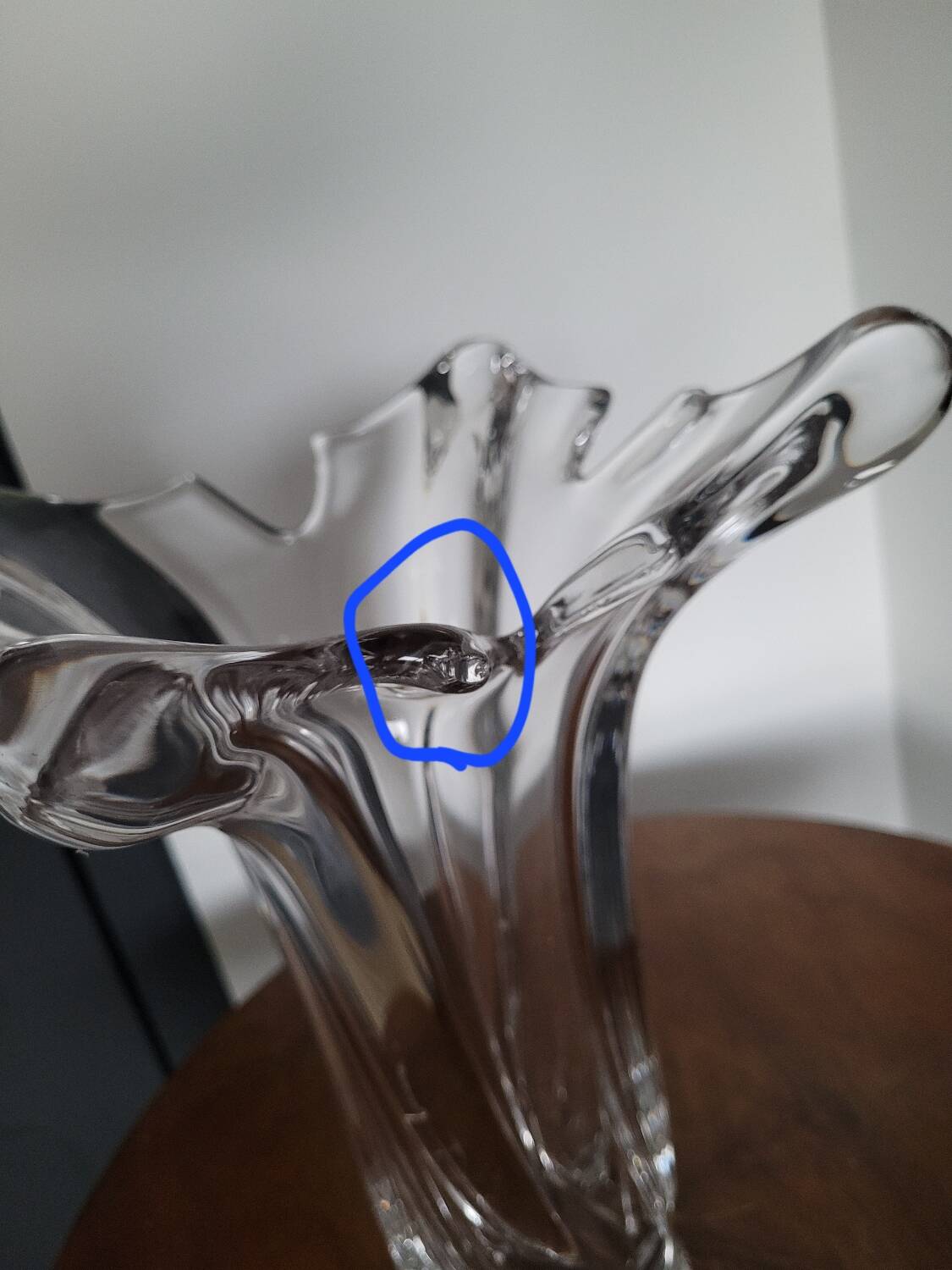 Vannes crystal vase