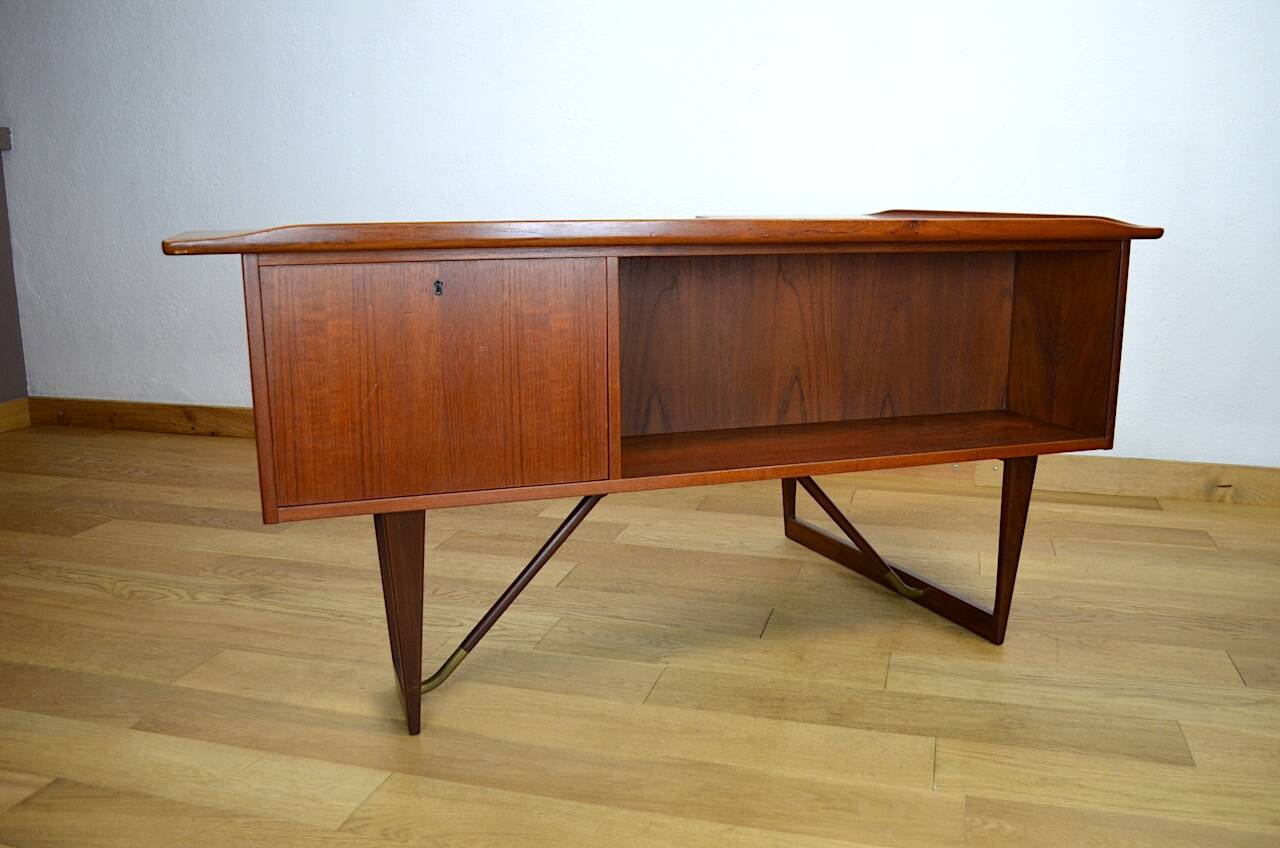 Boomerang desk by Peter Lovig Nielsen 1950/1960
