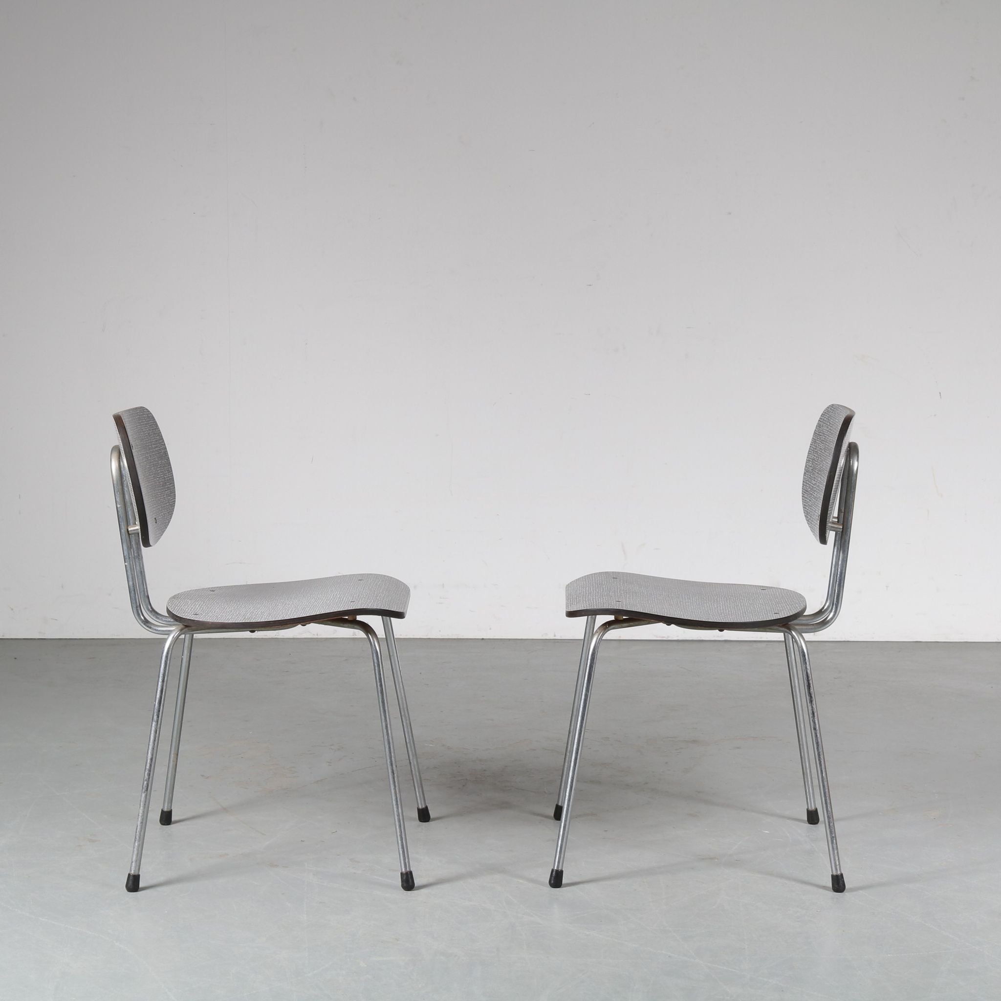 Pair of “CT2” dining chairs by Willy van der Meeren for Tubax, Belgium 1950