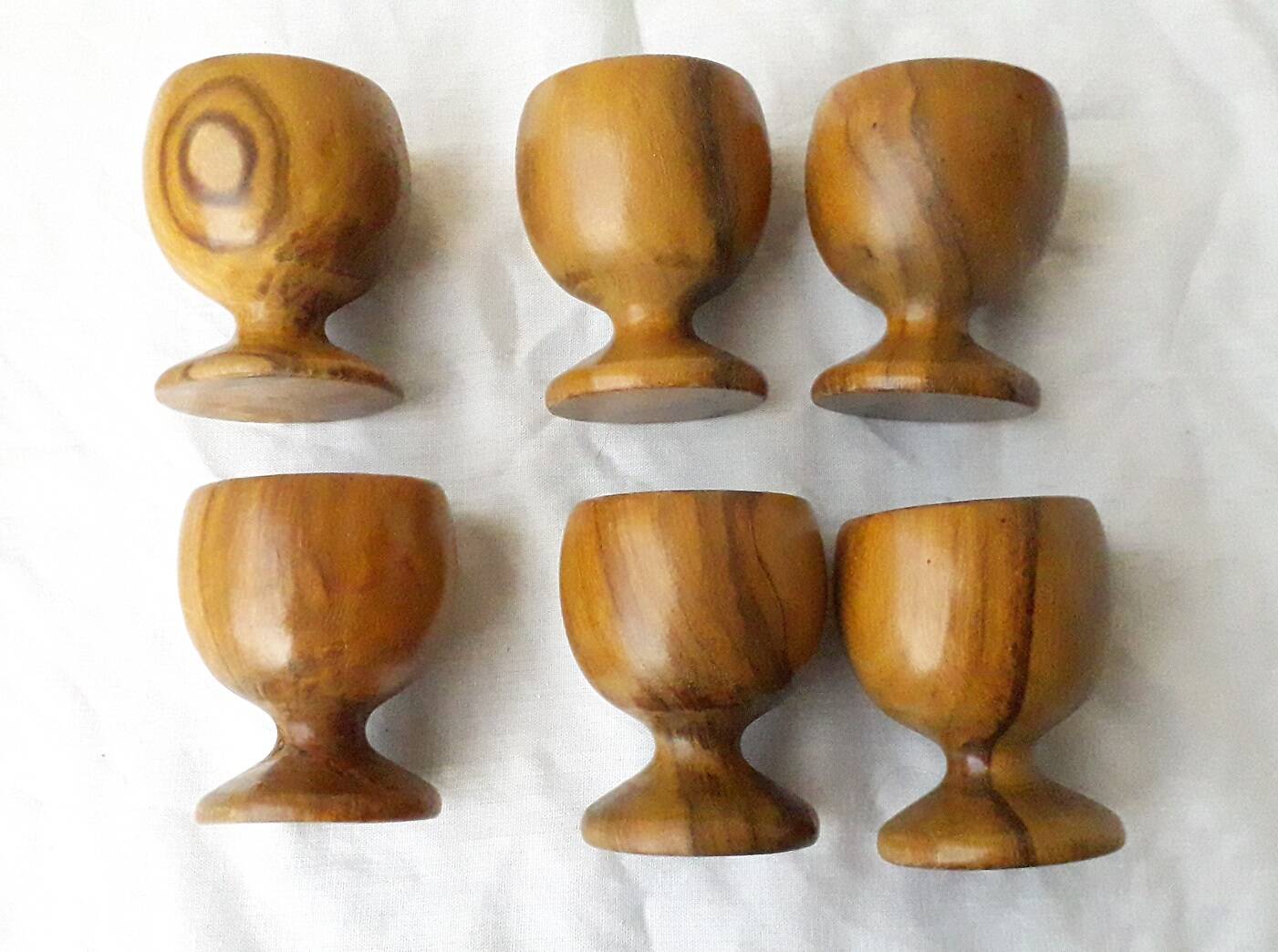 6 wooden egg cups