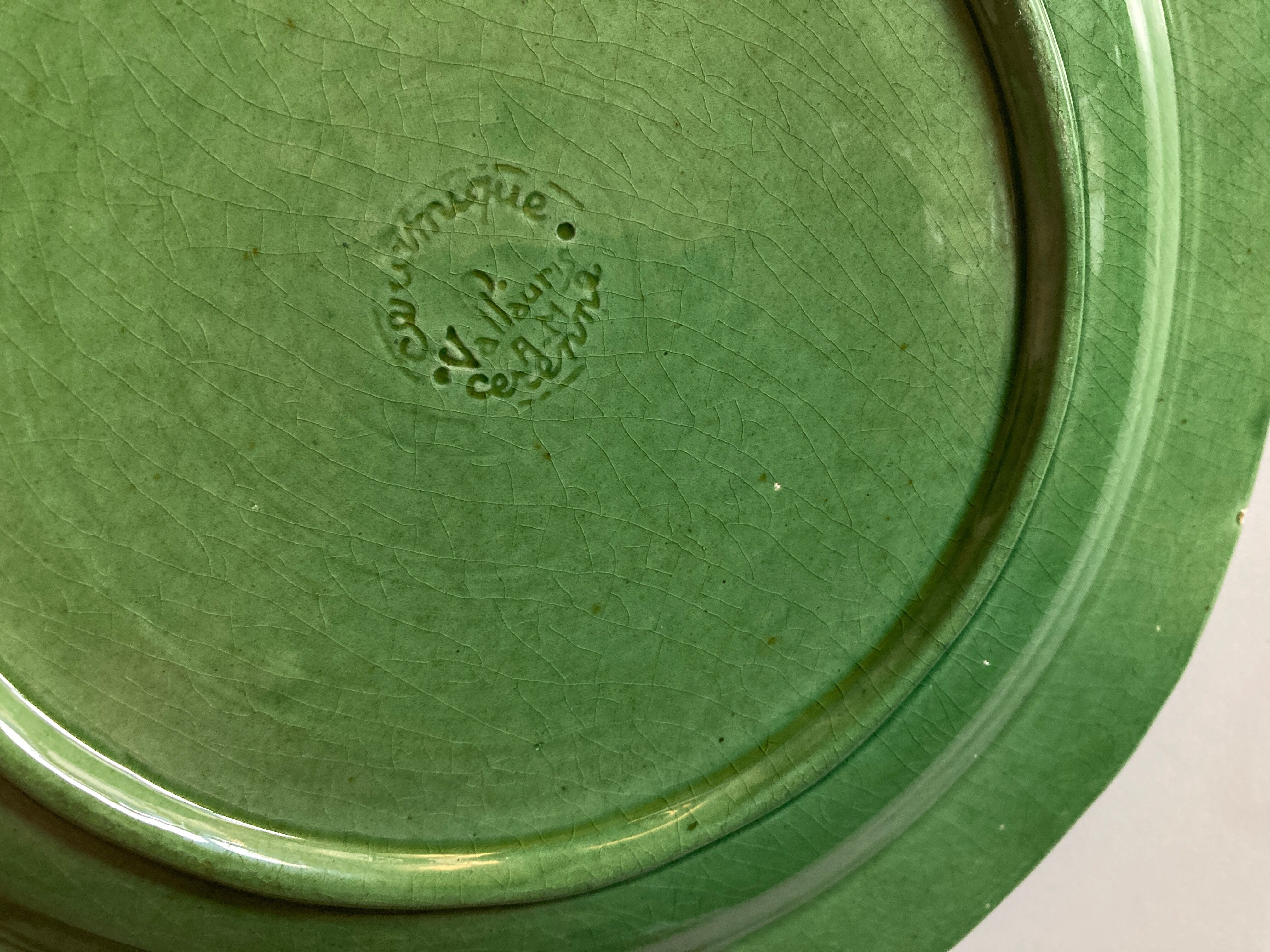 Set de 6 assiettes en terre vernissée vert Atelier Cérenne Vallauris 1945 - 1958