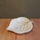 Vide poche en forme de feuille vintage