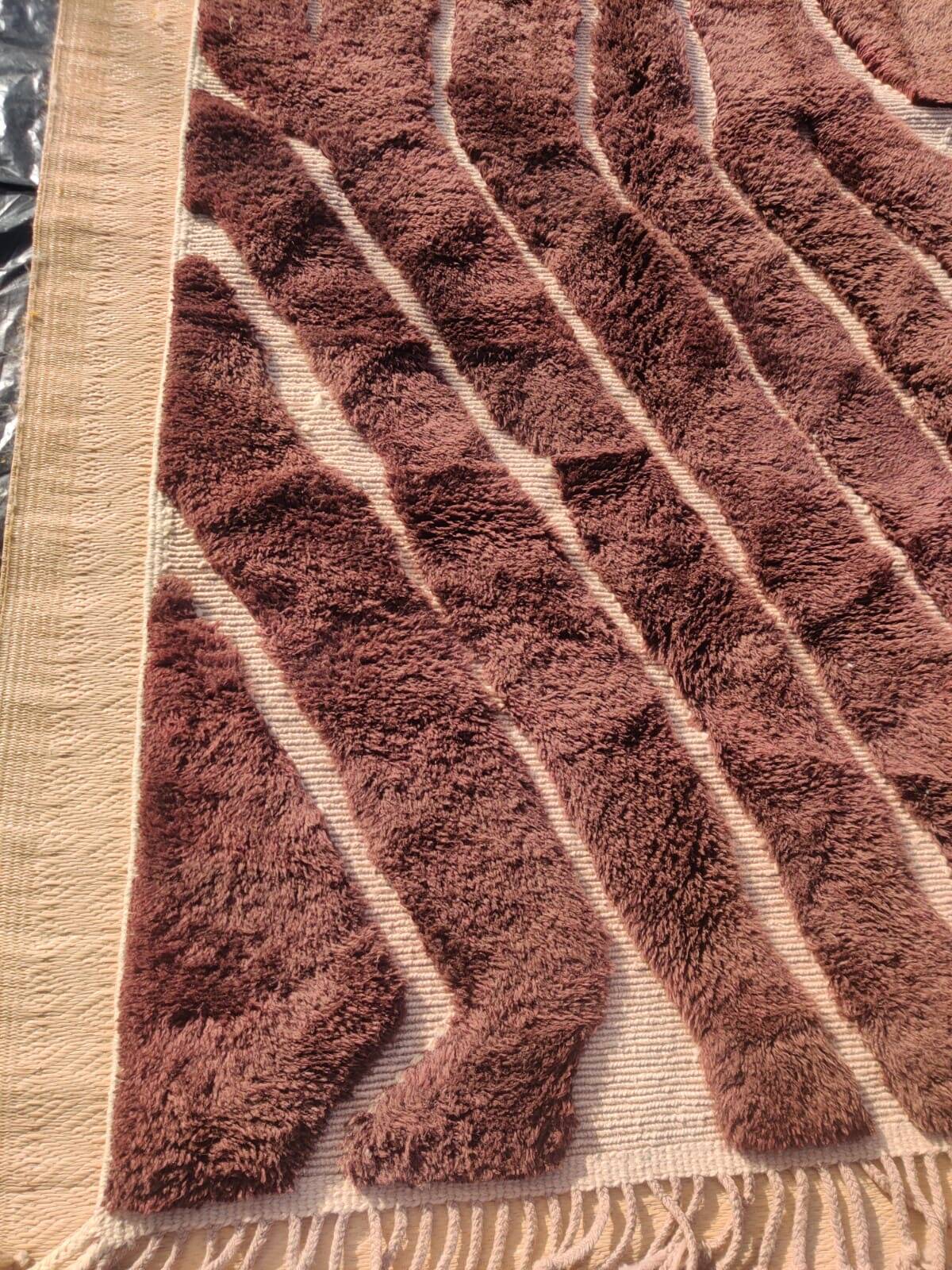 Mrirt rug 300x200 cm – Thick premium wool, abstract chocolate pattern