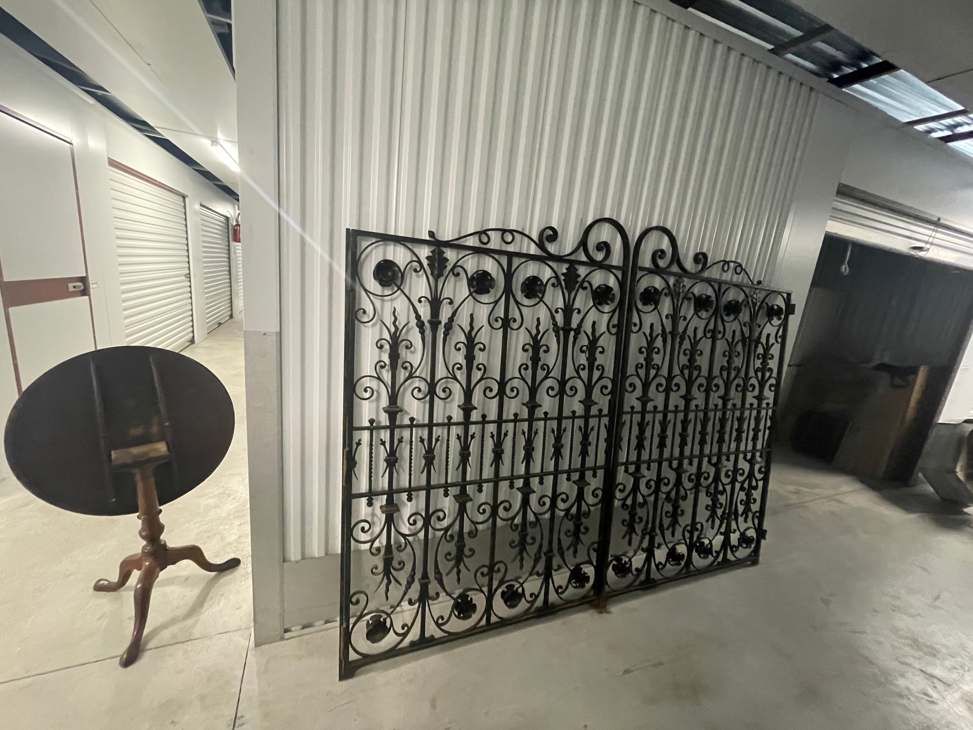 Séparateur d’intérieur grille double en fer forge de 1927