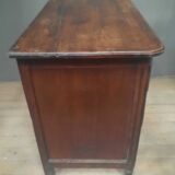 Eighteenth-century walnut chest of drawers