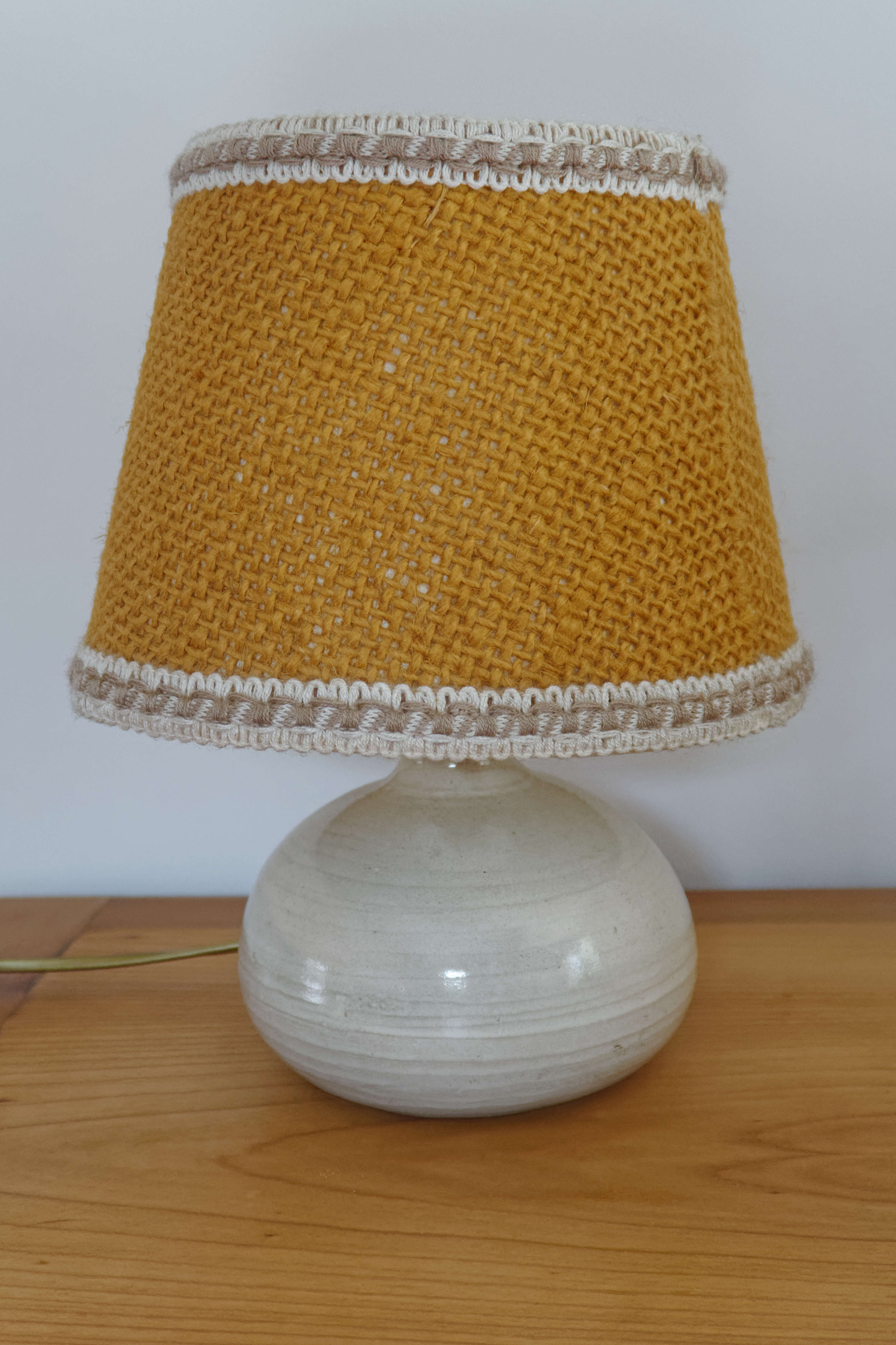 Ceramic table lamp and burlap
