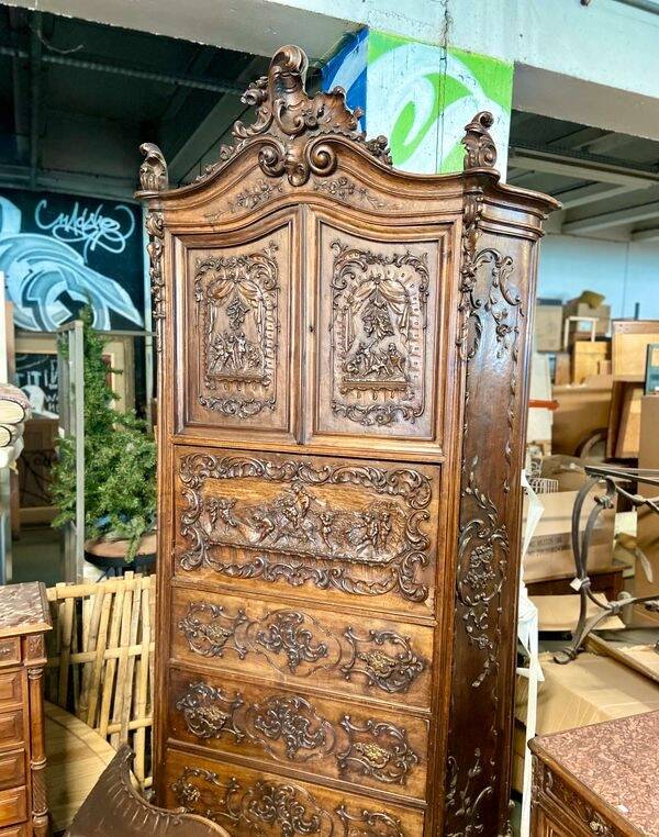 Large Louis XV style bedroom in walnut