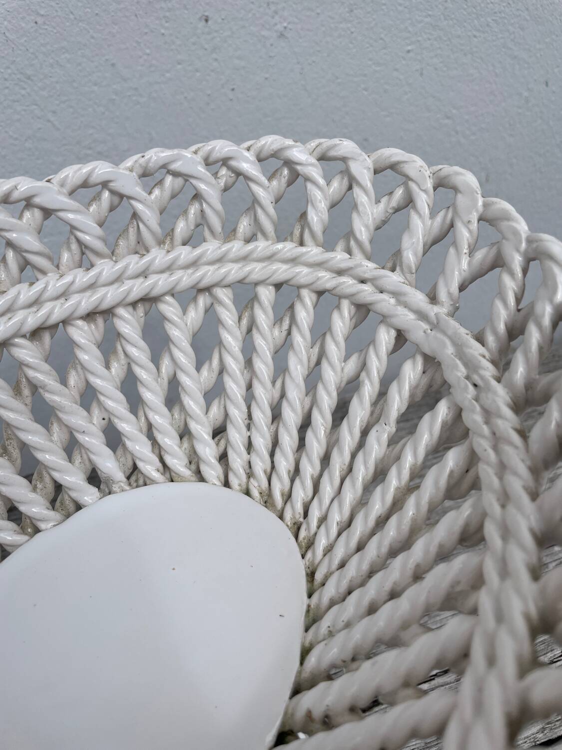 White woven ceramic fruit bowl